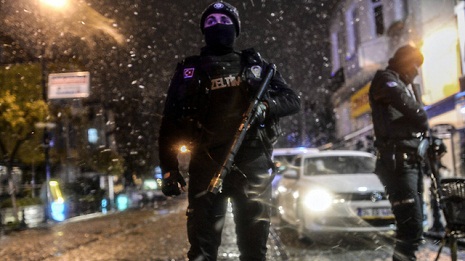 Policeman killed in Istanbul suicide attack